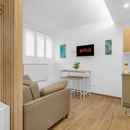 -duomo- Navigli- Master Loft Апартаменты *